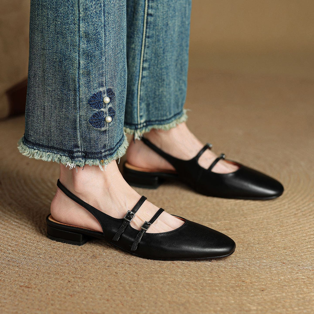 New Womens Flat Sandals With A Soft Sole And A Single Strap