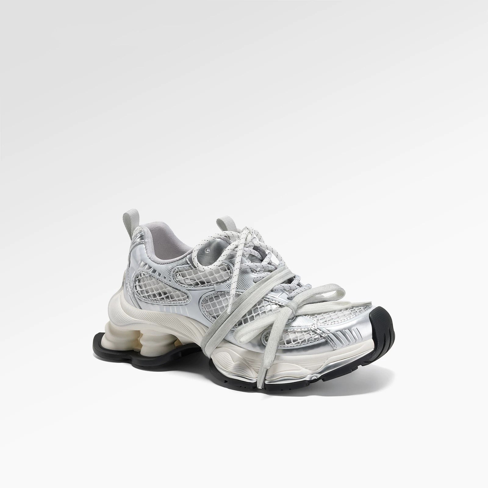 Breathable Versatile Silver Sneakers With A Subtle Lift