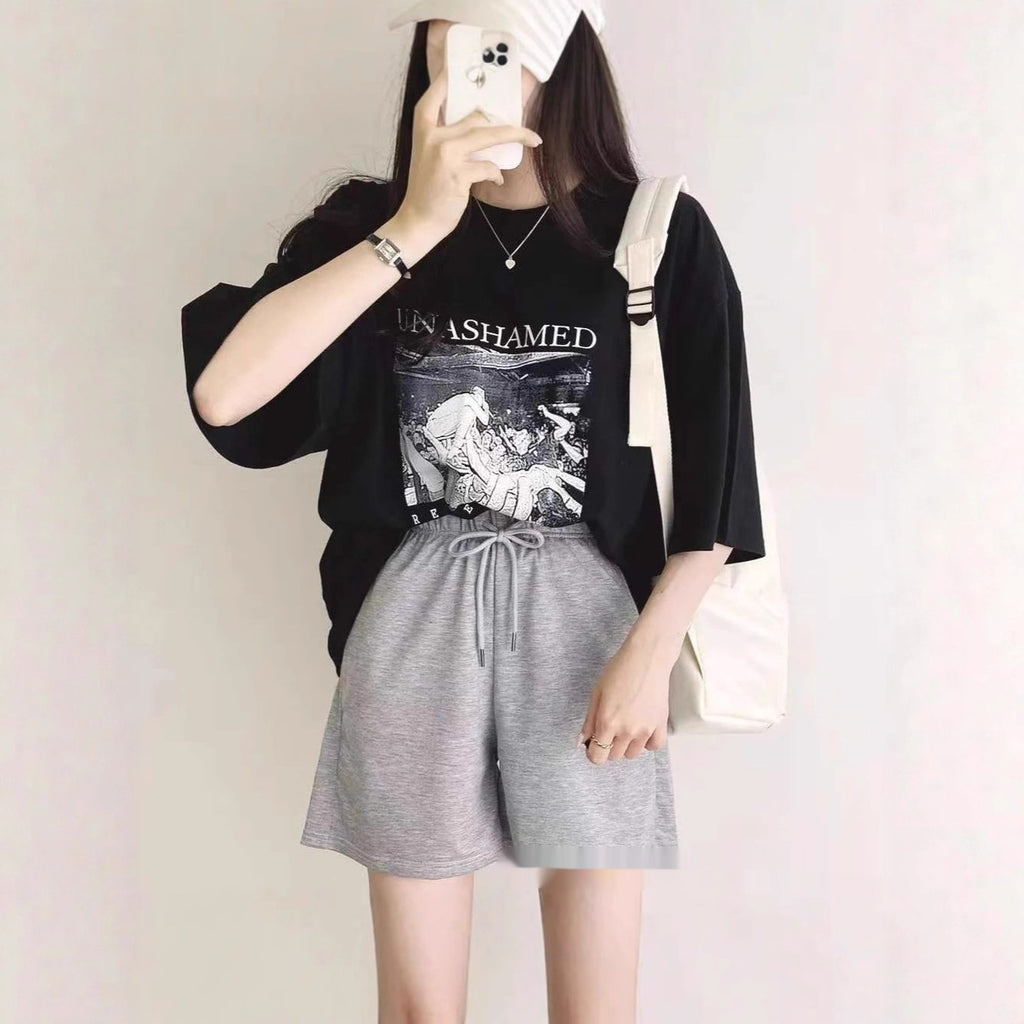 Women's High-waisted Shorts That Flatter The Figure And Are Versatile